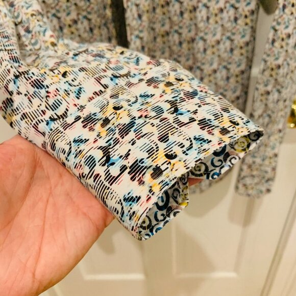 Robert Graham Dress Shirt Size Medium Classic Fit - Picture 4 of 7